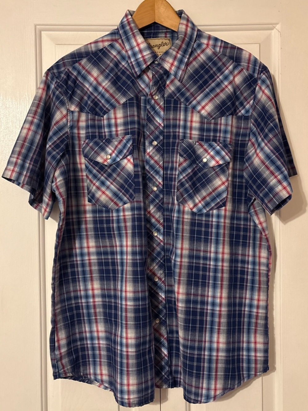 Wrangler Men’s Short Sleeve Blue Plaid Western Snap Shirt - L